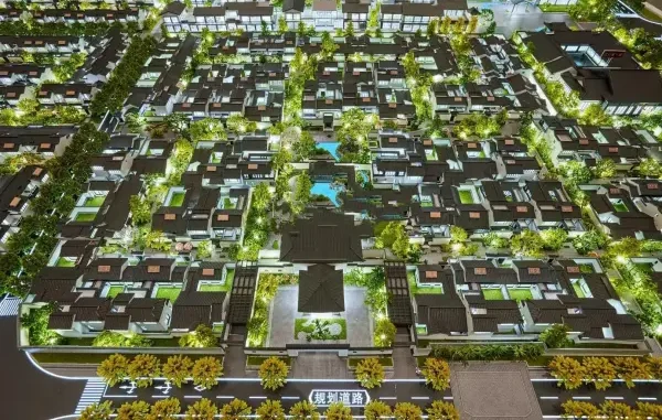 Urban and campus planning scale model showing spatial layout, road network and traffic flow
